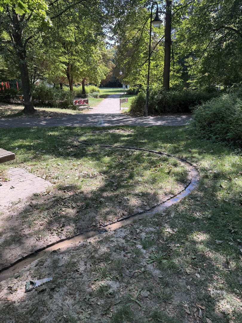 Wasserspielplatz Altenwaldstraße Reutlingen - Galeriebild 4