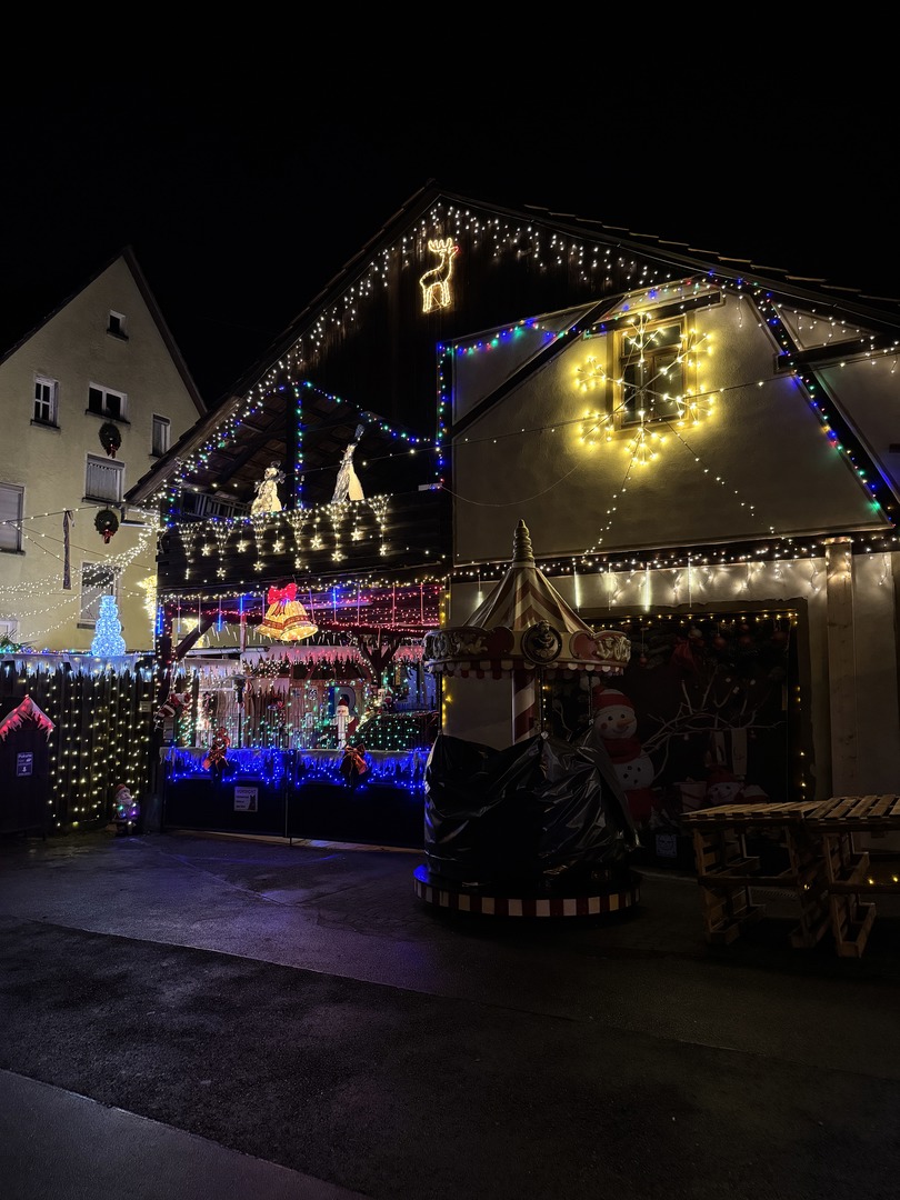 Betzinger Weihnachtshaus - Galeriebild 1