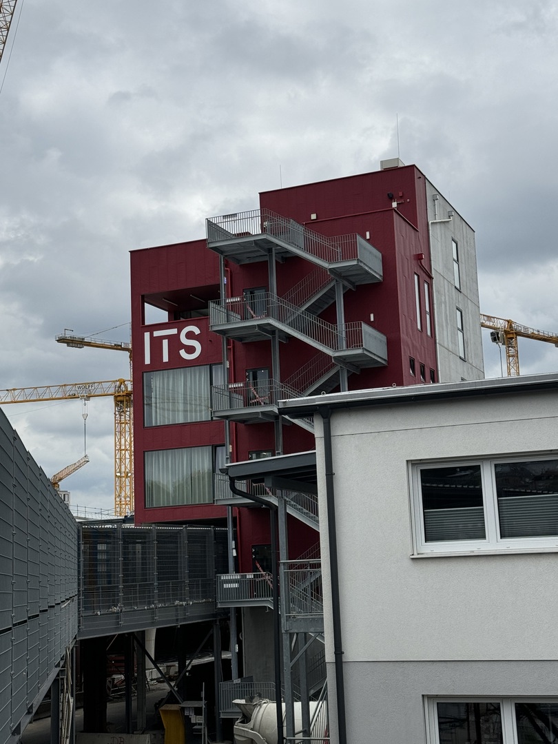 ITS Info Turm Stuttgart Hbf - Galeriebild 2