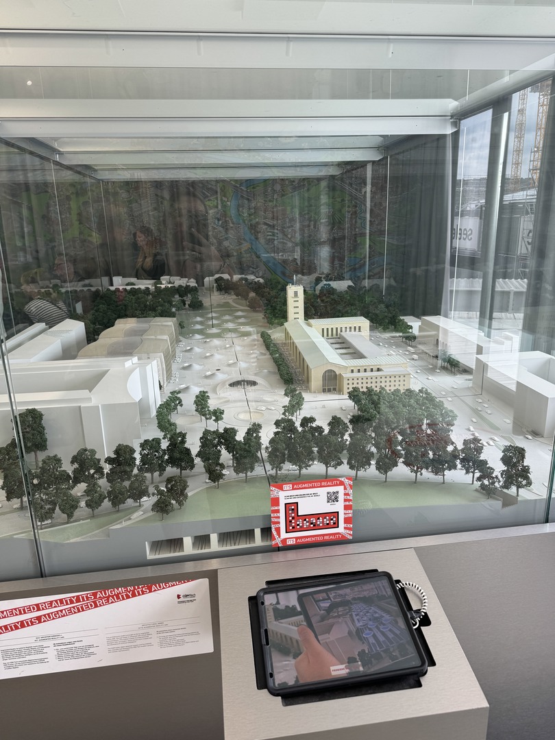 ITS Info Turm Stuttgart Hbf - Galeriebild 4