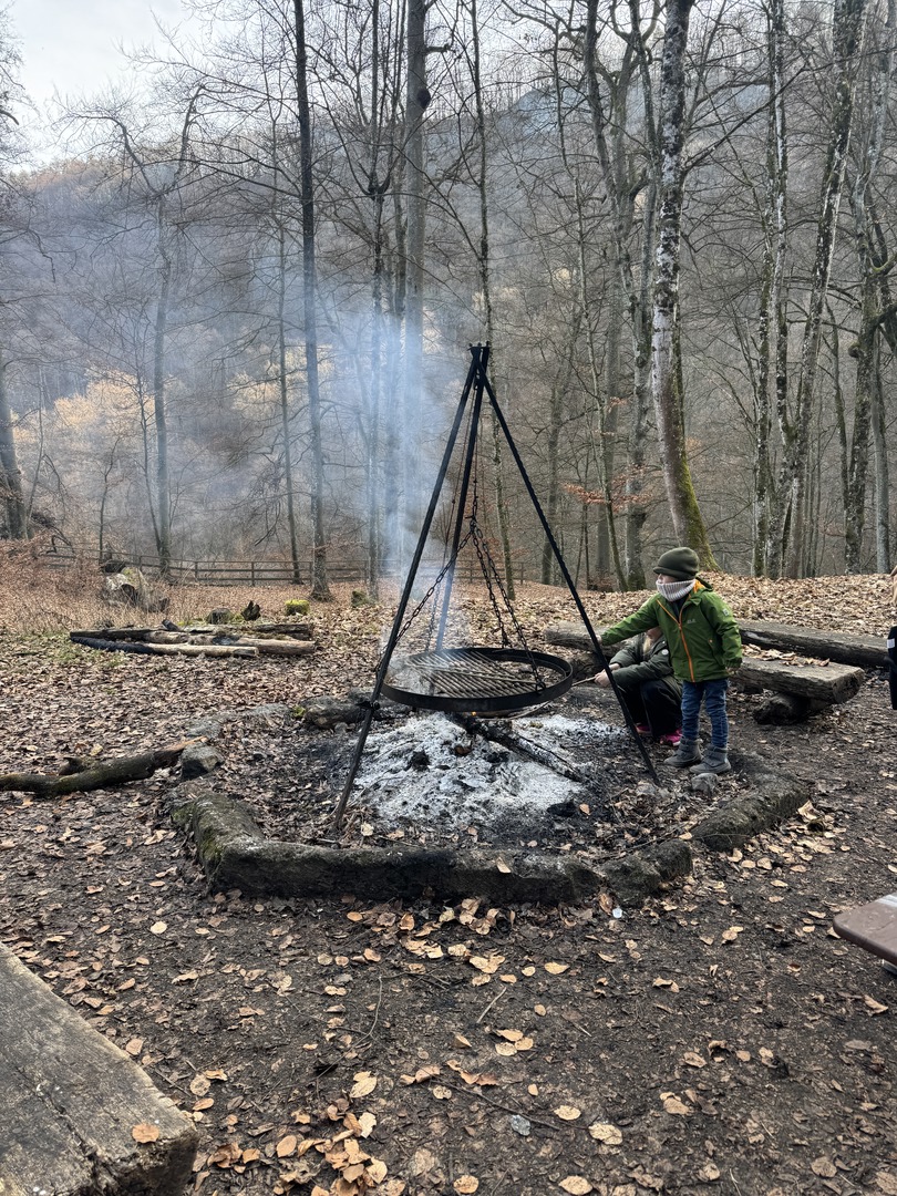 Uracher Wasserfall im Winter – Familienwanderung im Eis - Galeriebild 4