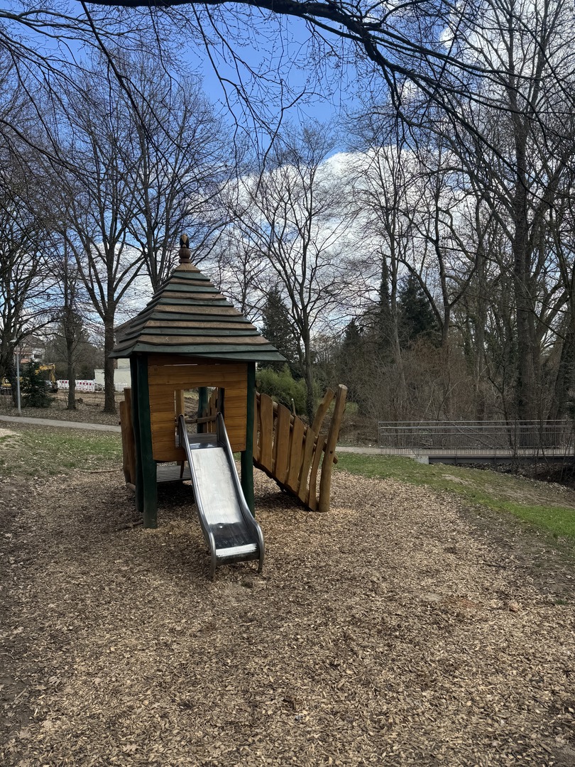 Krokusspaziergang & Schloss Hohenheim mit Familie erleben - Galeriebild 11
