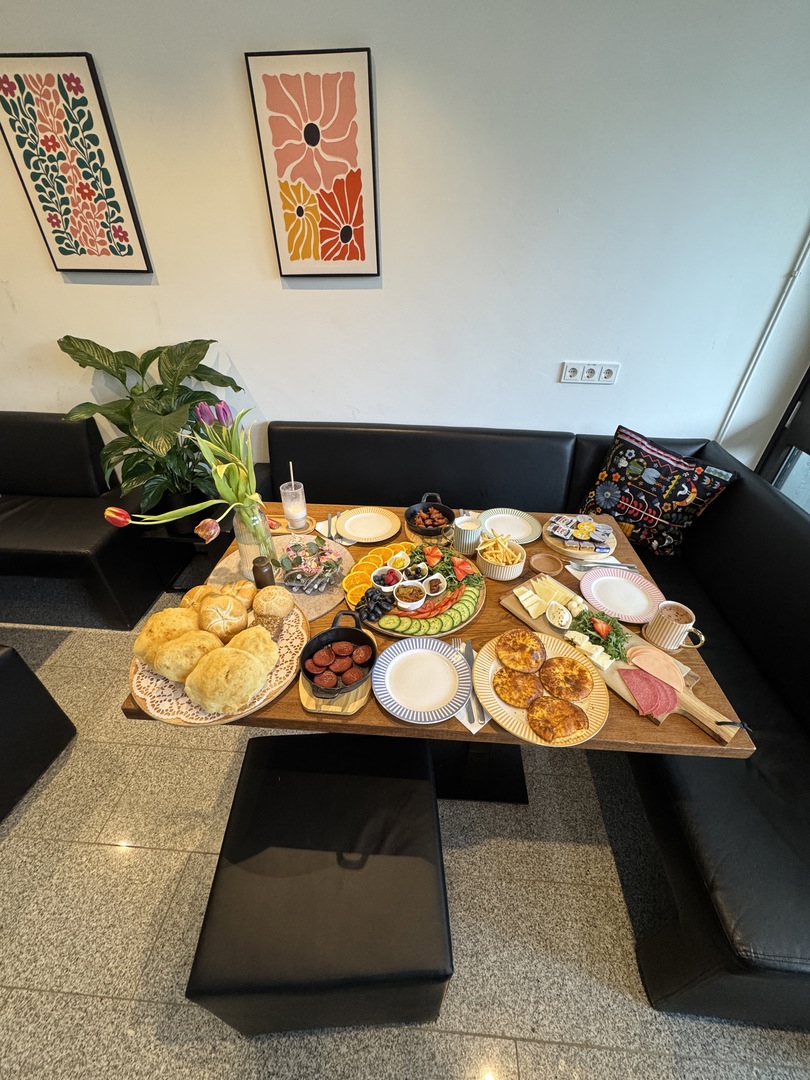 Zauberbaum Familiencafé Eningen – Café & Indoor-Spielplatz - Galeriebild 11