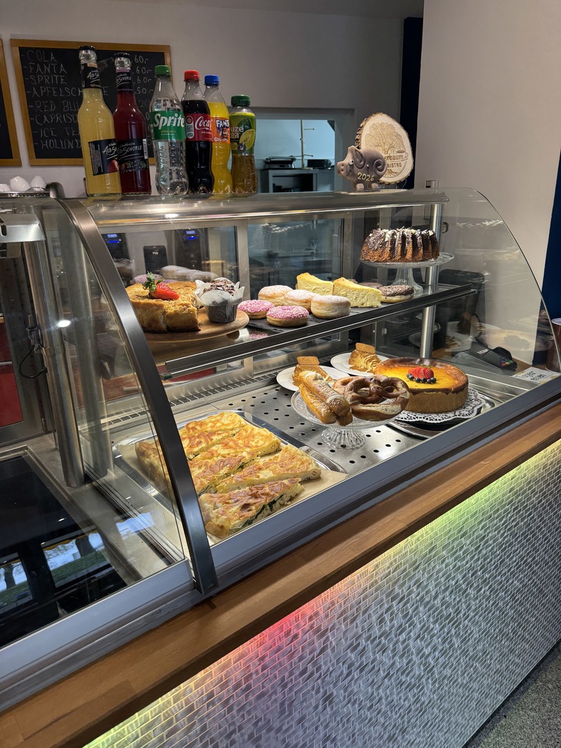 Zauberbaum Familiencafé Eningen – Café & Indoor-Spielplatz - Galeriebild 23