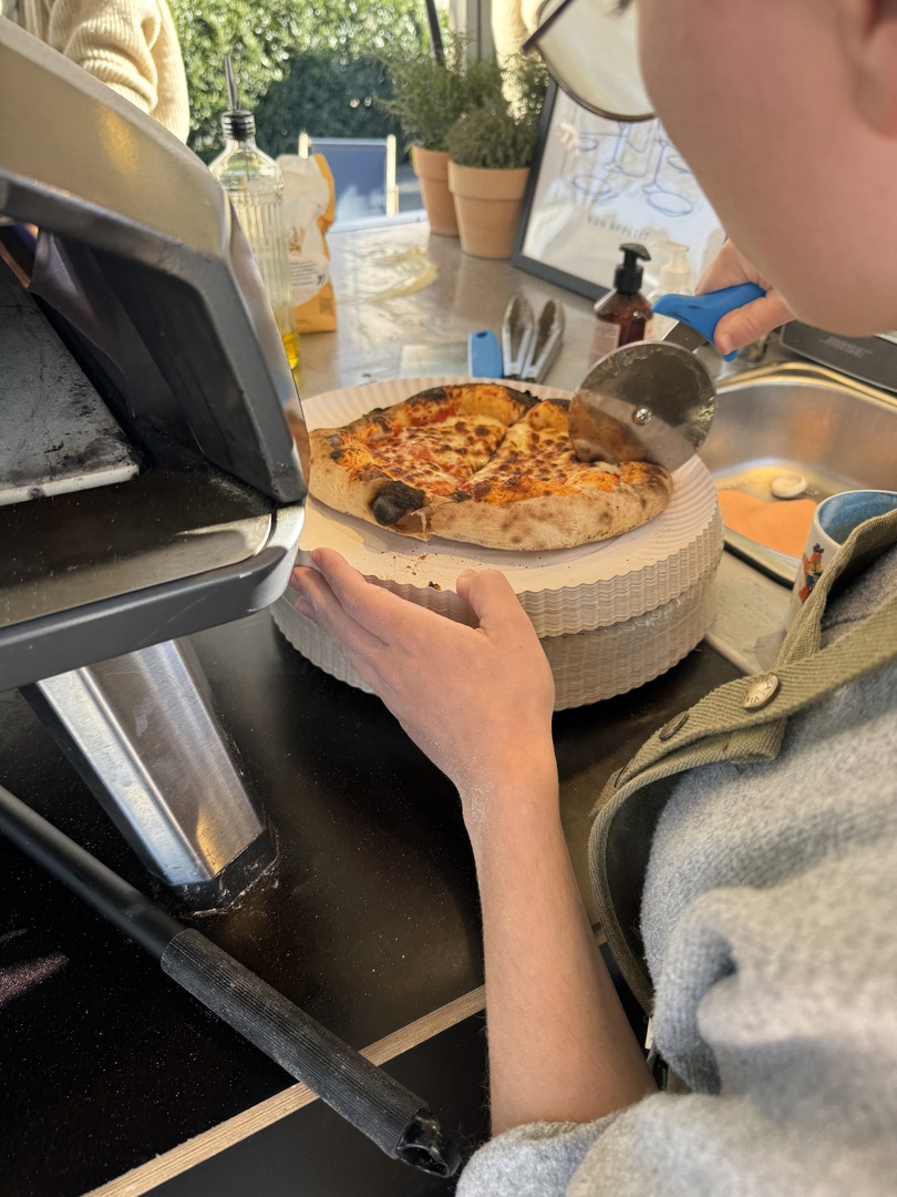 Mobile Pizza Nürtingen: Steinofen-Genuss unter freiem Himmel - Galeriebild 6