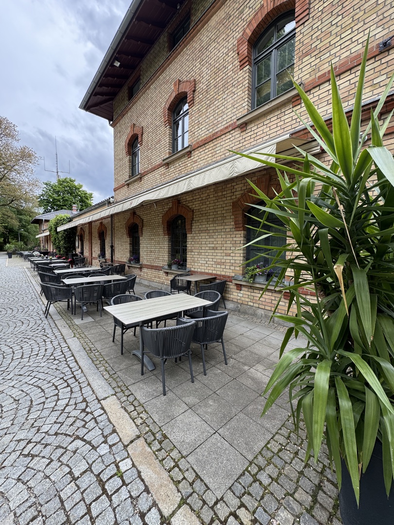 Isartaler Brauhaus Pullach – Essen, Züge & Spielplatz - Galeriebild 3
