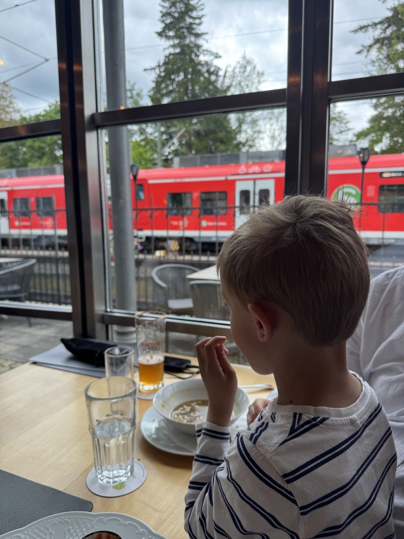 Isartaler Brauhaus Pullach – Essen, Züge & Spielplatz - Galeriebild 24