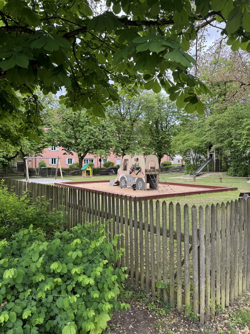 Isartaler Brauhaus Pullach – Essen, Züge & Spielplatz - Galeriebild 4