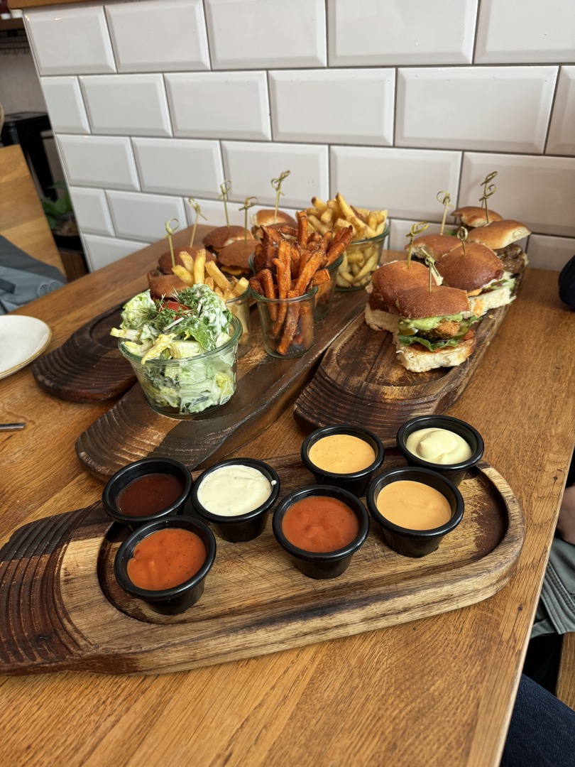 Der Kleine Flo München – Mini Burger ganz groß - Galeriebild 19