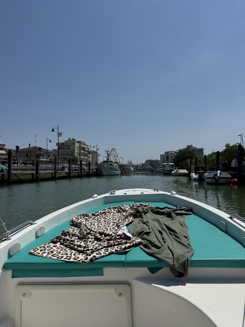 Boot mieten in Bibione Pineda – Traumtag auf dem Meer - Galeriebild 13