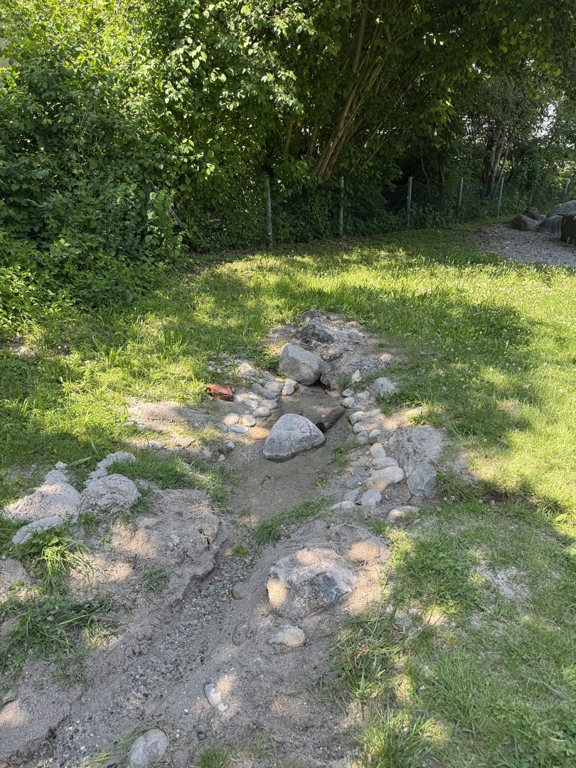 Wasserspielplatz Reichenbach an der Fils – Schattiger Geheimtipp für Familien - Galeriebild 9