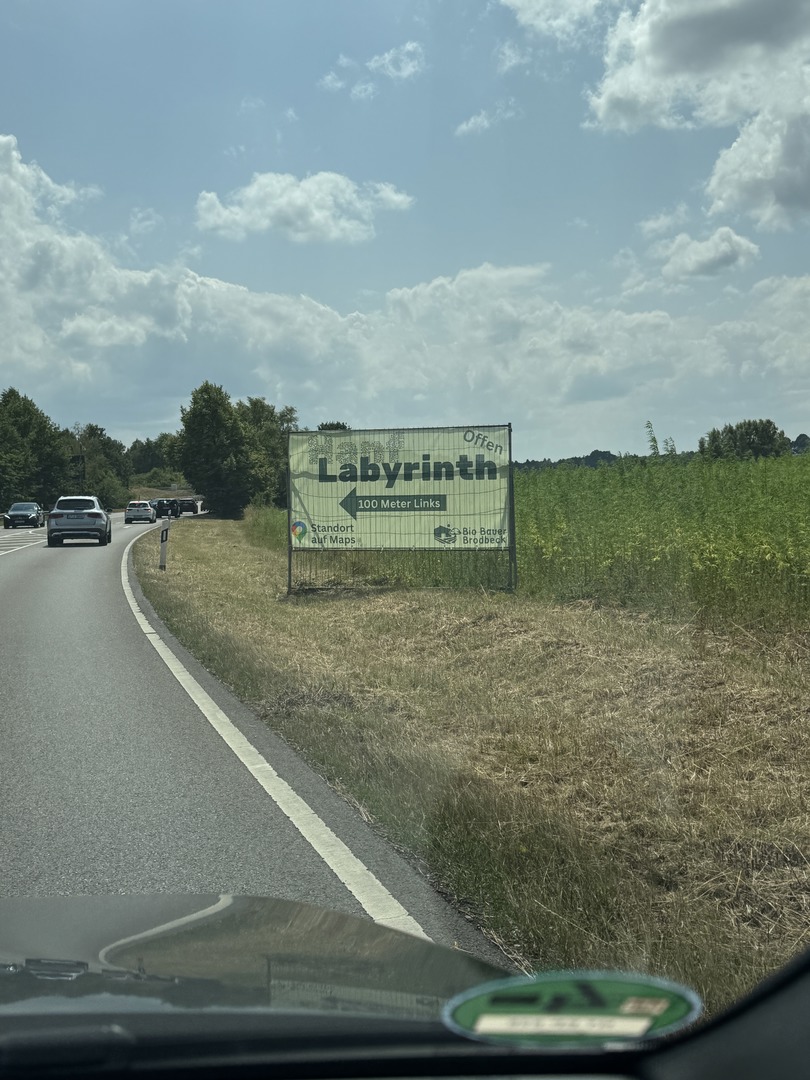 Hanf-Labyrinth Stuttgart-Möhringen – Familienabenteuer zwischen den grünen Gängen - Galeriebild 2