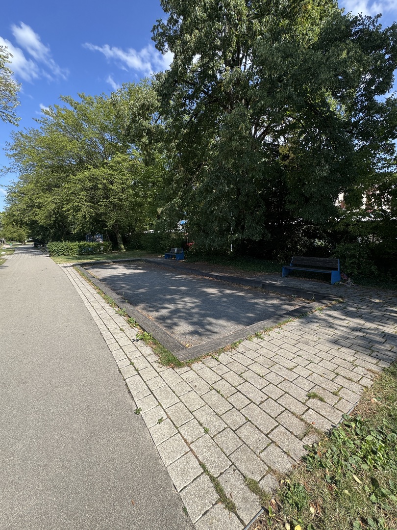 Spielplatz Siriusweg in Dürrlewang – Kletterspaß & Wasserspiel in Stuttgart - Galeriebild 8