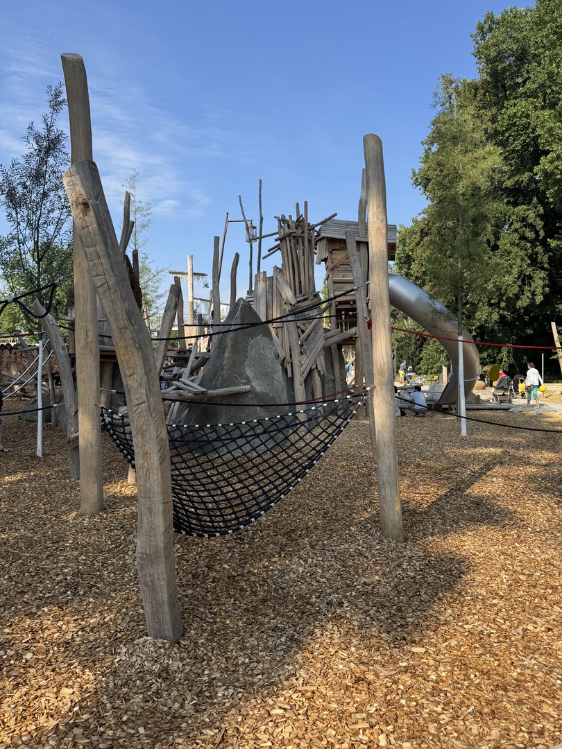 Piratenspielplatz Tübingen – Wasserspaß & Kletterabenteuer - Galeriebild 2