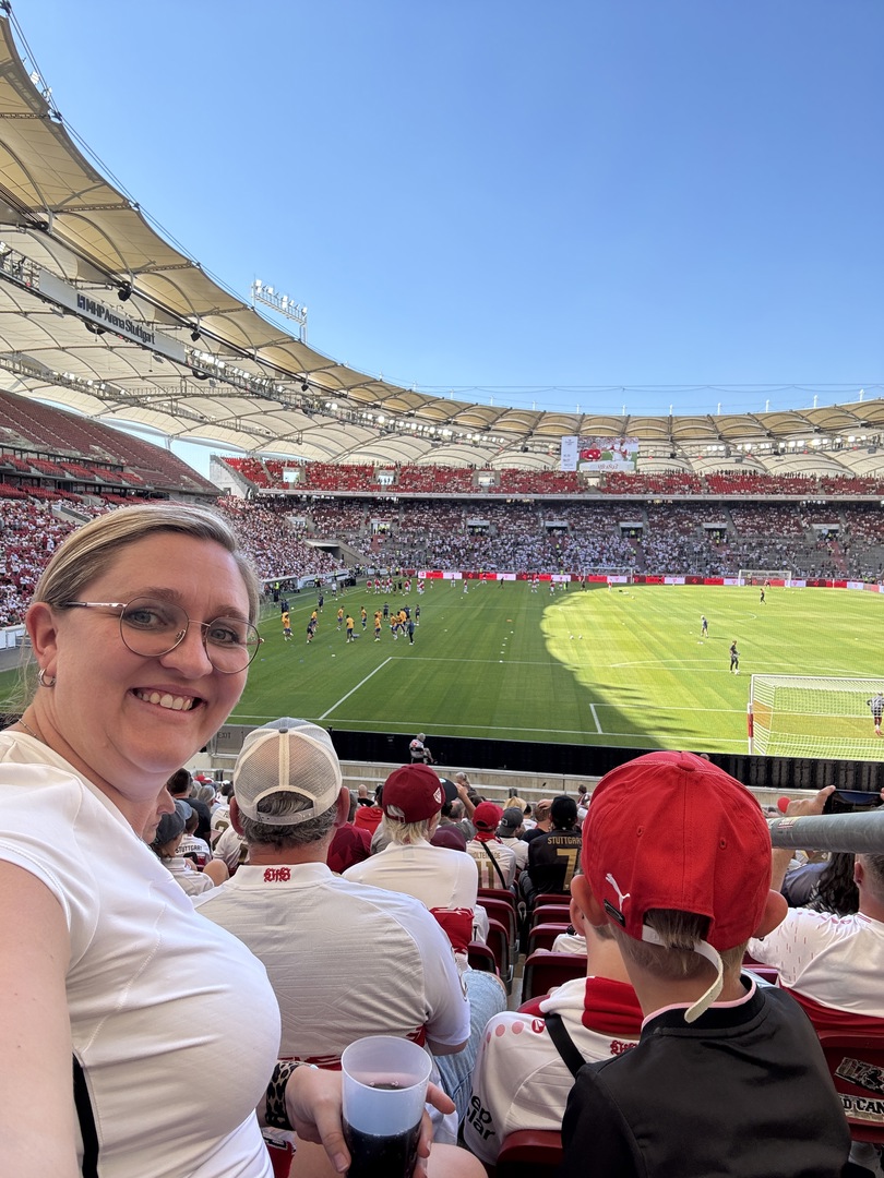 VfB Stuttgart mit Kindern – Fußball-Erlebnis in der MHP Arena - Galeriebild 5