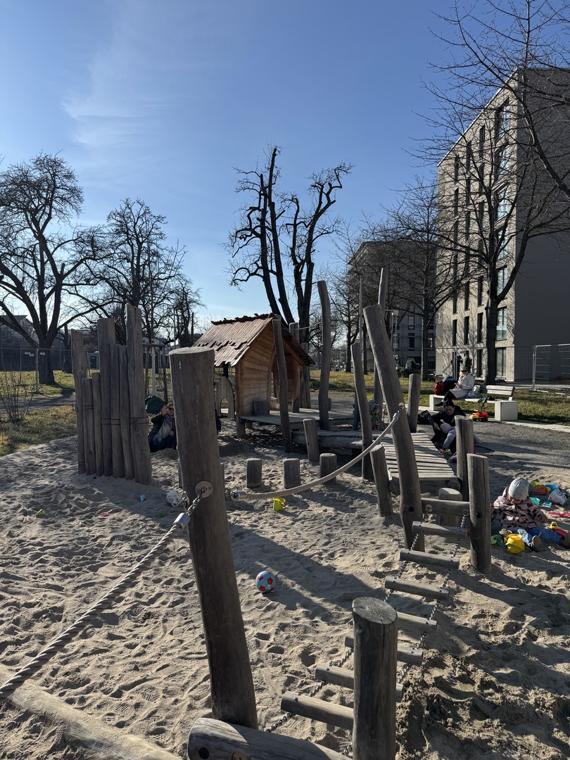 Steinzeit Spielplatz Leinfelden - Galeriebild 6