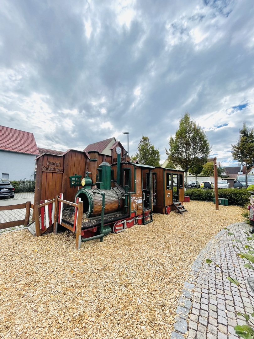 Bahnhof Spielplatz Holzgerlingen - Galeriebild 4