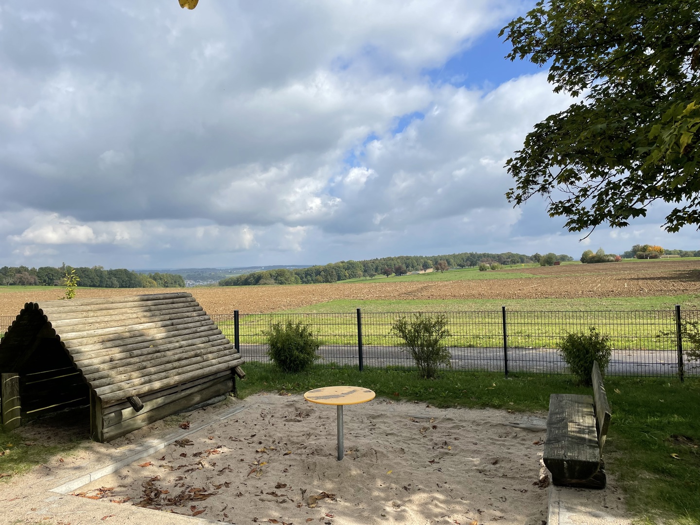 Spielplatz Schlaitdorf - Galeriebild 7