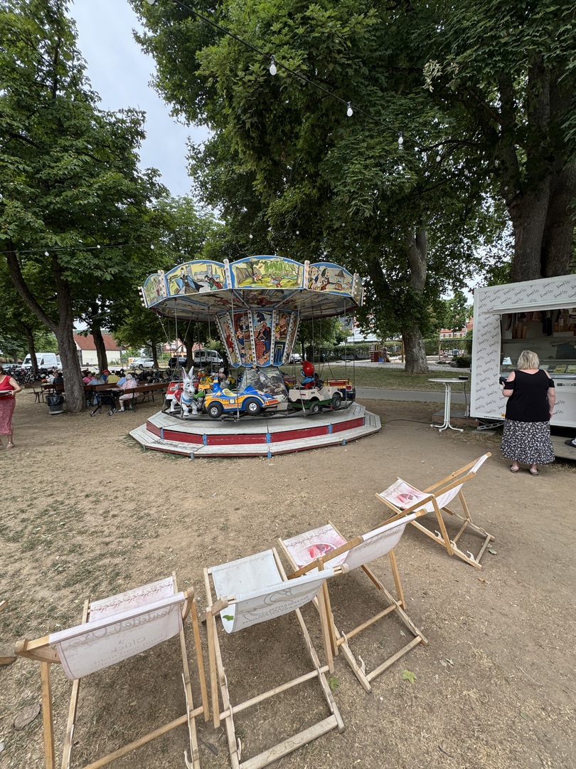 Spielplatz am Schwanengarten Neckartaiflingen - Galeriebild 1