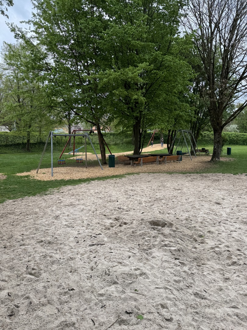 Spielplatz am Aileswasensee Neckartaiflingen - Galeriebild 2