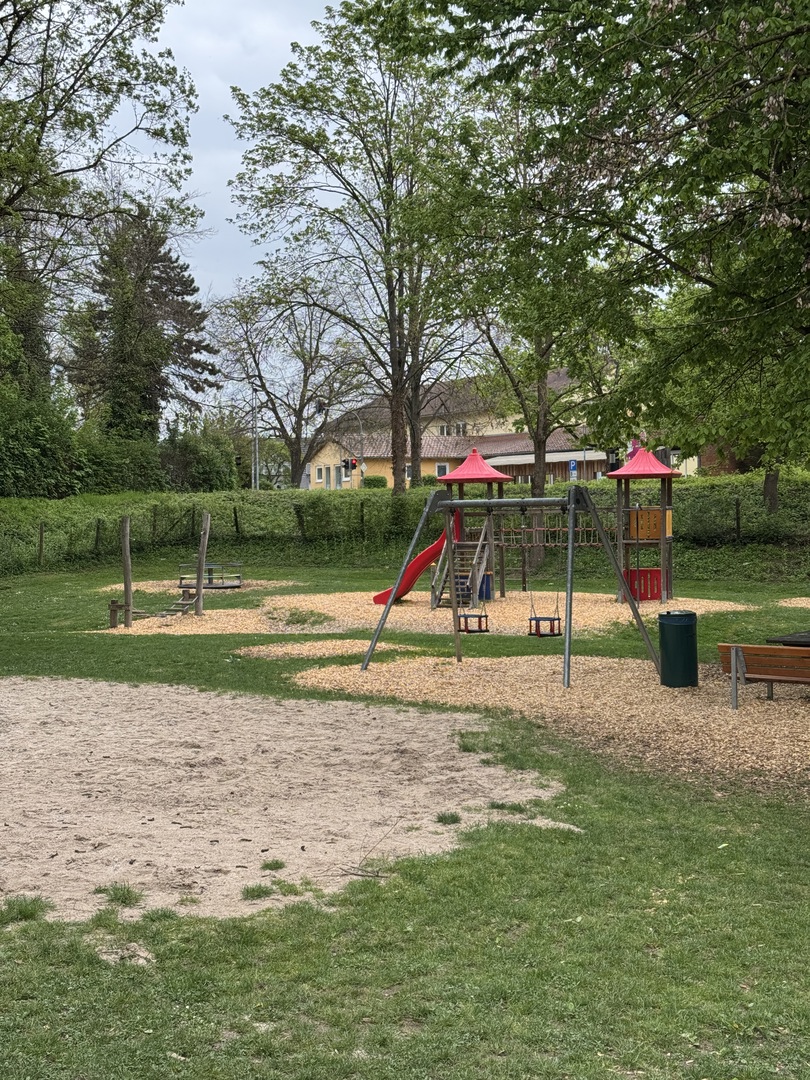 Spielplatz am Aileswasensee Neckartaiflingen - Galeriebild 4