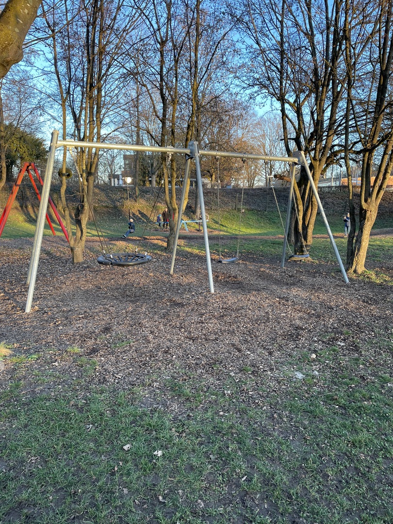 Spielplatz am Aileswasensee Neckartaiflingen - Galeriebild 6