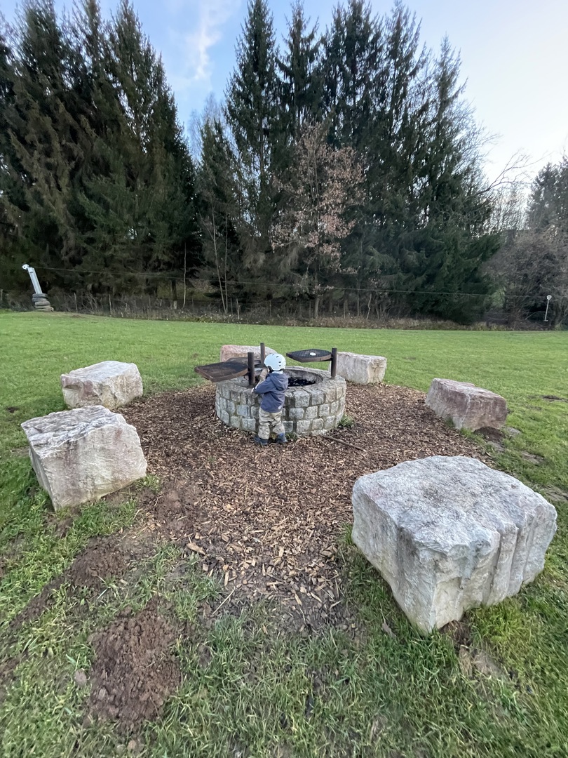 Spielplatz Neckartenzlingen Heiliger Bronn - Galeriebild 4