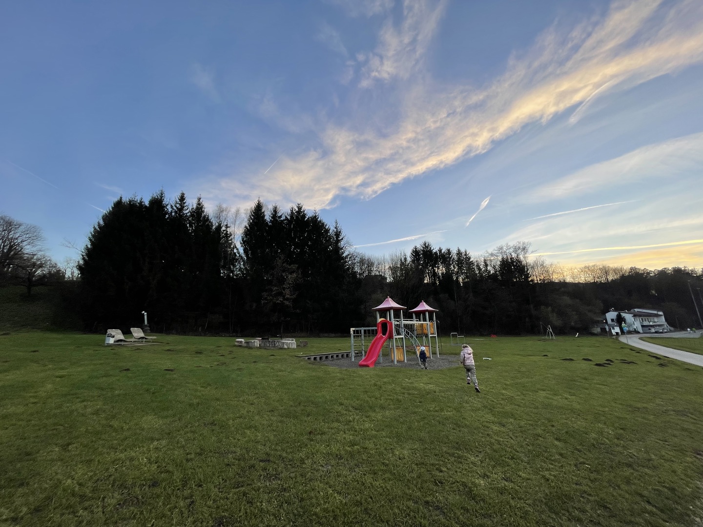 Spielplatz Neckartenzlingen Heiliger Bronn - Galeriebild 6